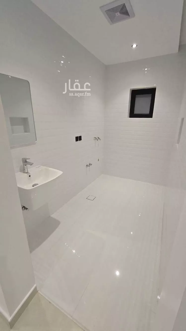 فيلا للبيع في شارع الخانق ، حي الدانة ، الهفوف‎ ، الاحساء