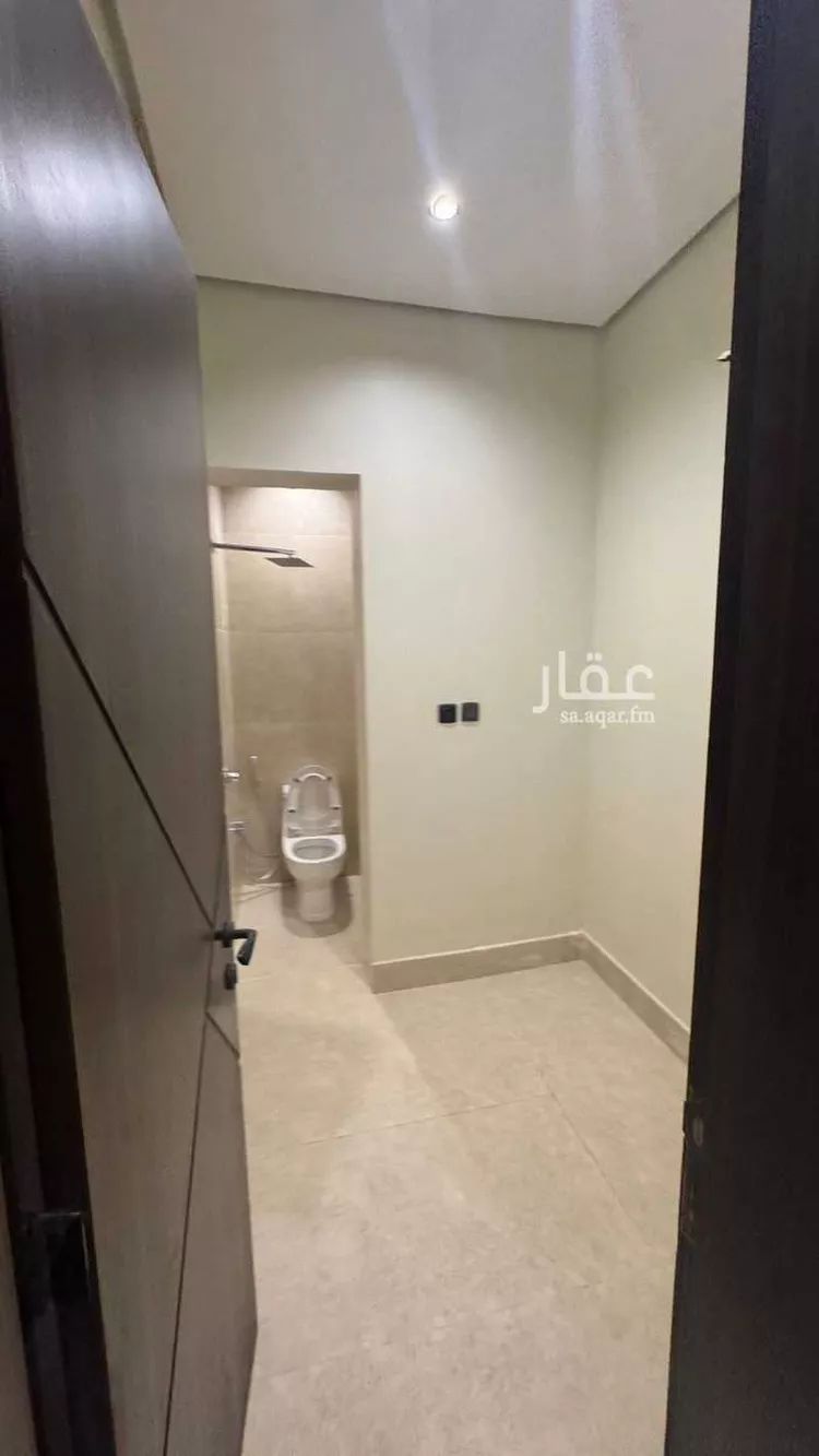 شقة للبيع في شارع احمد بن عجيان, حي طيبة, مدينة الدمام, المنطقة الشرقية 8