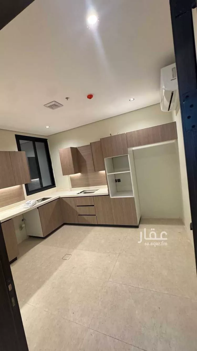 شقة للبيع في شارع احمد بن عجيان, حي طيبة, مدينة الدمام, المنطقة الشرقية