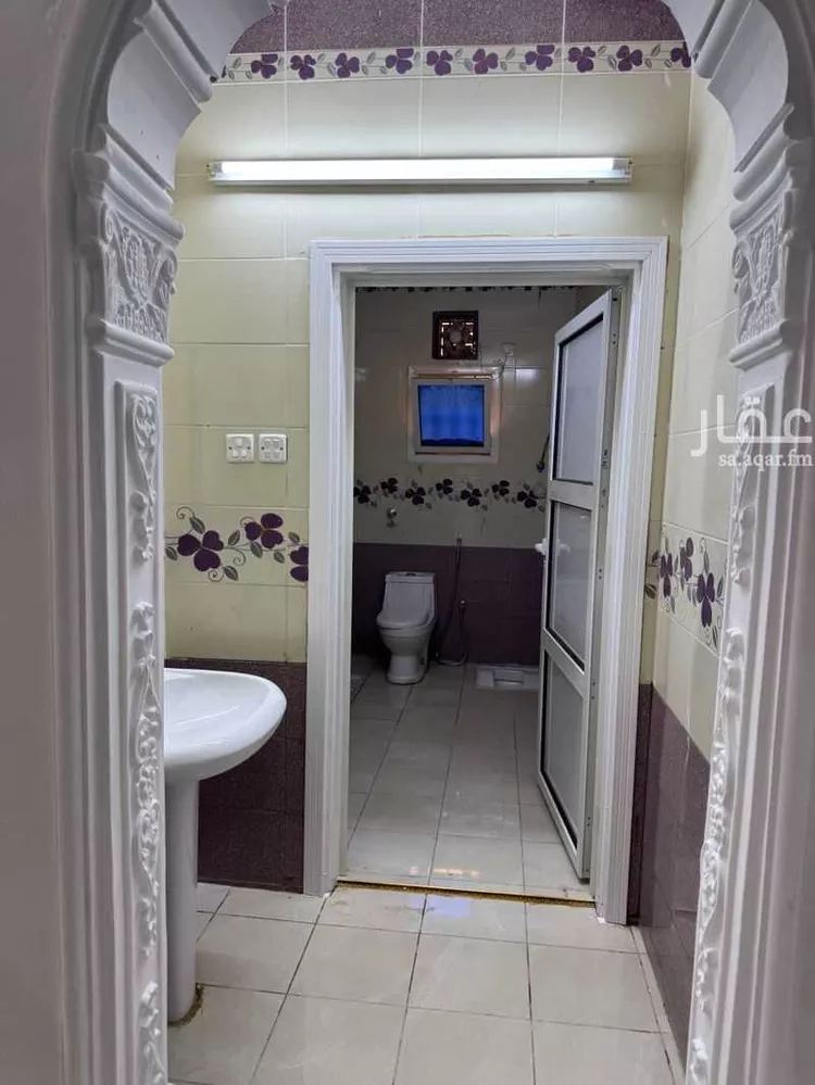 شقة للإيجار في شارع عبدالله ابن عبدالرحمن ابن حاطب ، حي العزيزية ، المدينة المنورة ، منطقة المدينة المنورة صورة 2