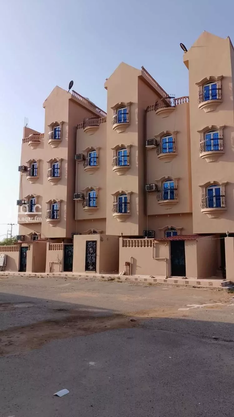 عمارة للبيع في شارع طريق سعد بن معاذ, حي الشقيق, مدينة الشقيق, منطقة جازان