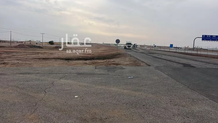 أرض للبيع في شارع طريق الملك فهد, حي القرين, مدينة القرين, منطقة القصيم صورة 2