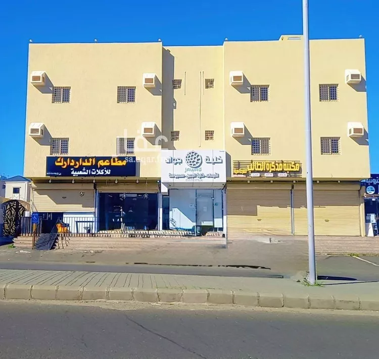 عمارة للبيع في شارع طريق الملك فهد, حي المعارض, مدينة خميس مشيط, منطقة عسير
