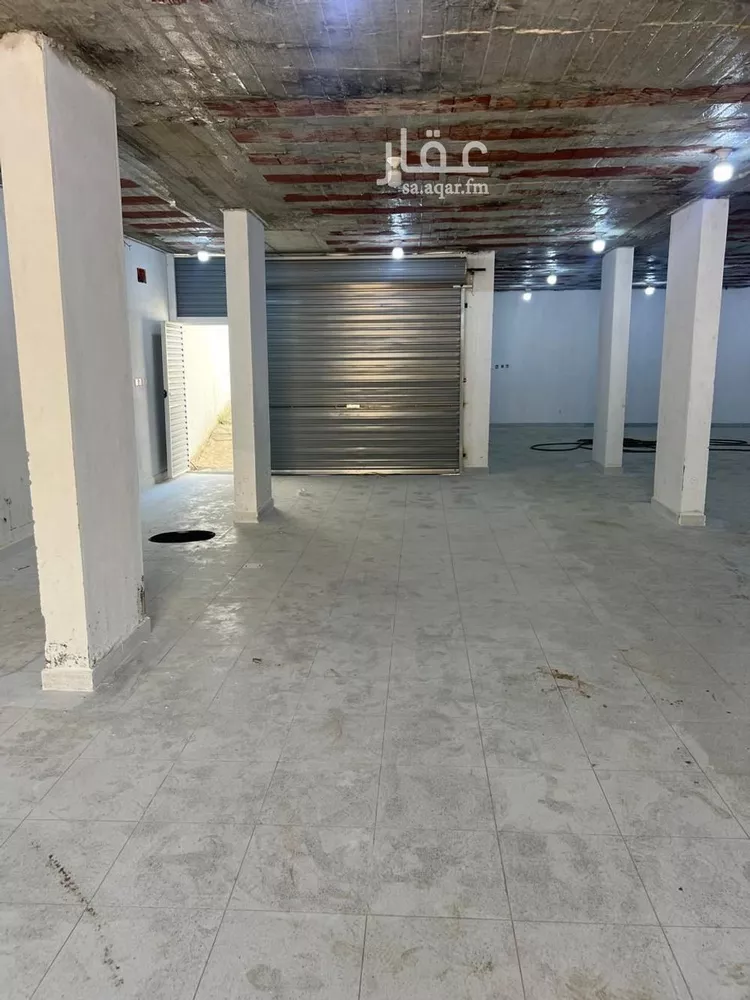 مستودع للإيجار في شارع احمد ابن الخشاب, حي شمال التضامن, مدينة خميس مشيط, منطقة عسير صورة 4