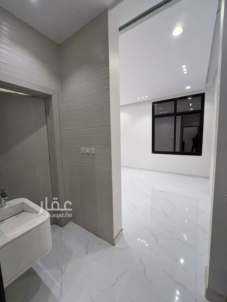 فيلا للإيجار في شارع يحيى بن إسحاق, حي الرمال, مدينة الرياض, منطقة الرياض صورة 2