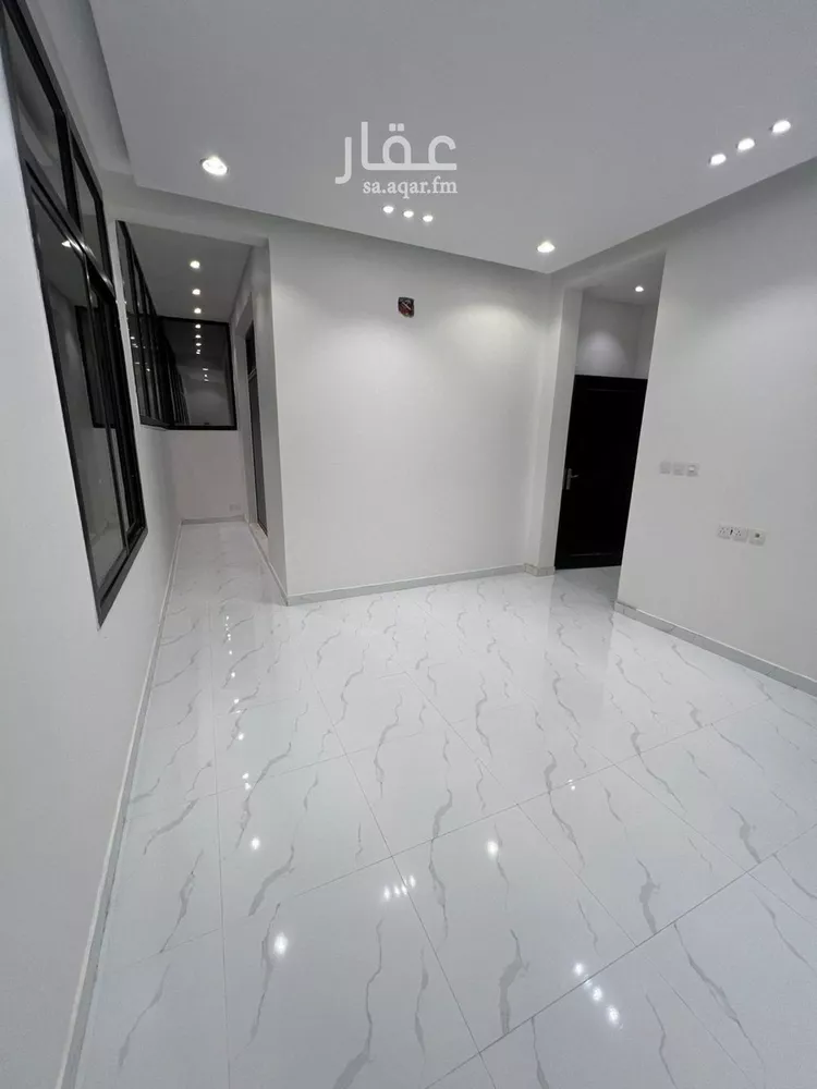 فيلا للإيجار في شارع يحيى بن إسحاق, حي الرمال, مدينة الرياض, منطقة الرياض صورة 4