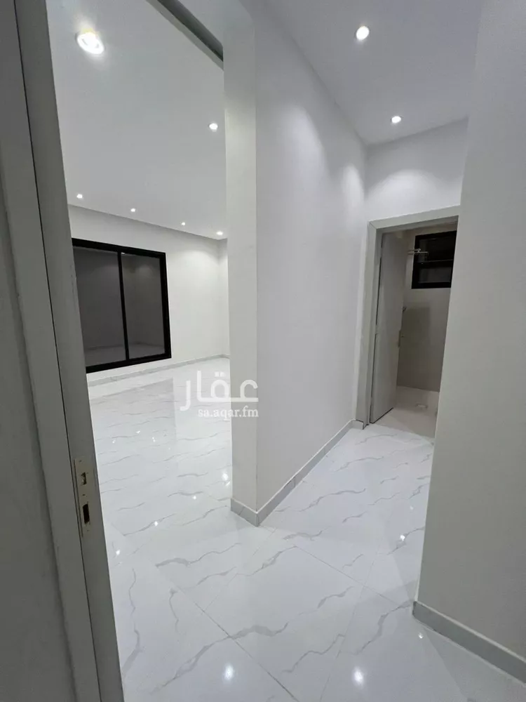 فيلا للإيجار في شارع يحيى بن إسحاق, حي الرمال, مدينة الرياض, منطقة الرياض صورة 3