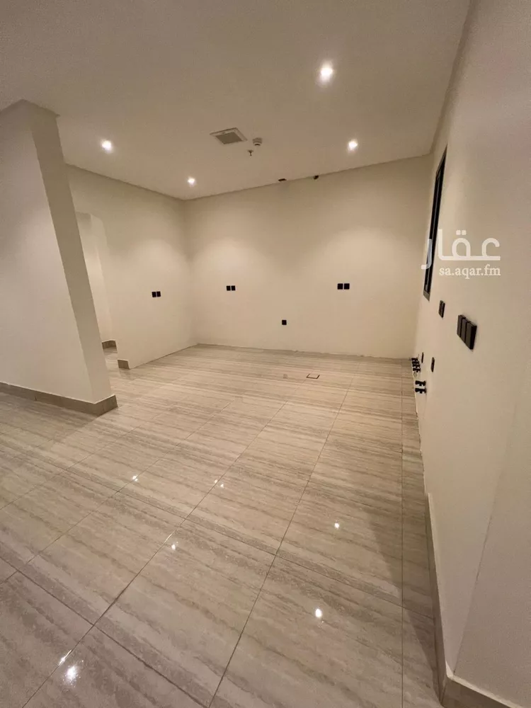شقة للبيع في شارع علي بن عبدالكريم, حي إشبيلية, مدينة الرياض, منطقة الرياض صورة 5