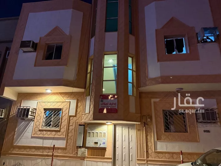 عمارة للبيع في شارع الفريان , حي منفوحة, مدينة الرياض, منطقة الرياض صورة 4