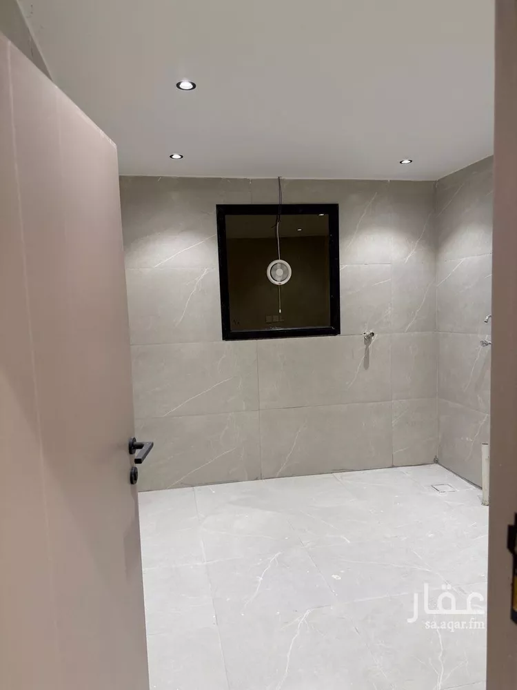 عمارة للبيع في شارع الكفية, حي غبيرا, مدينة الرياض, منطقة الرياض 7