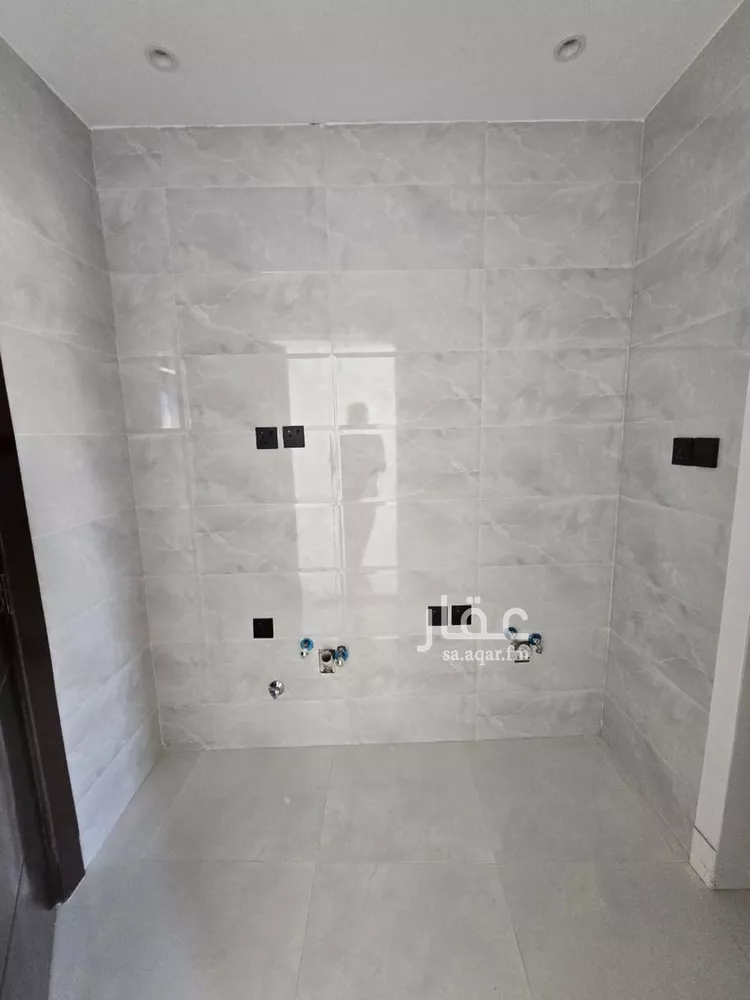 عمارة للإيجار في شارع إبراهيم بن نغيمش, حي العقيق, مدينة الرياض, منطقة الرياض صورة 3