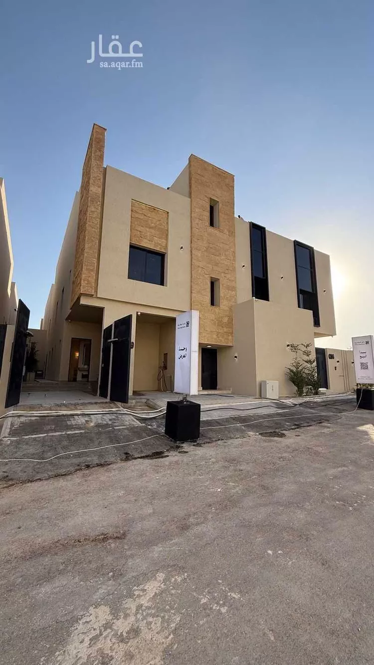 فيلا للبيع في شارع عمر الصفار, حي المرجان, مدينة الرياض, منطقة الرياض صورة 2