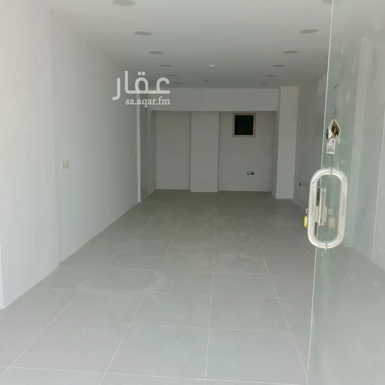 محل للإيجار في شارع عثمان بن عفان, حي النزهة, مدينة الدمام, المنطقة الشرقية صورة 3