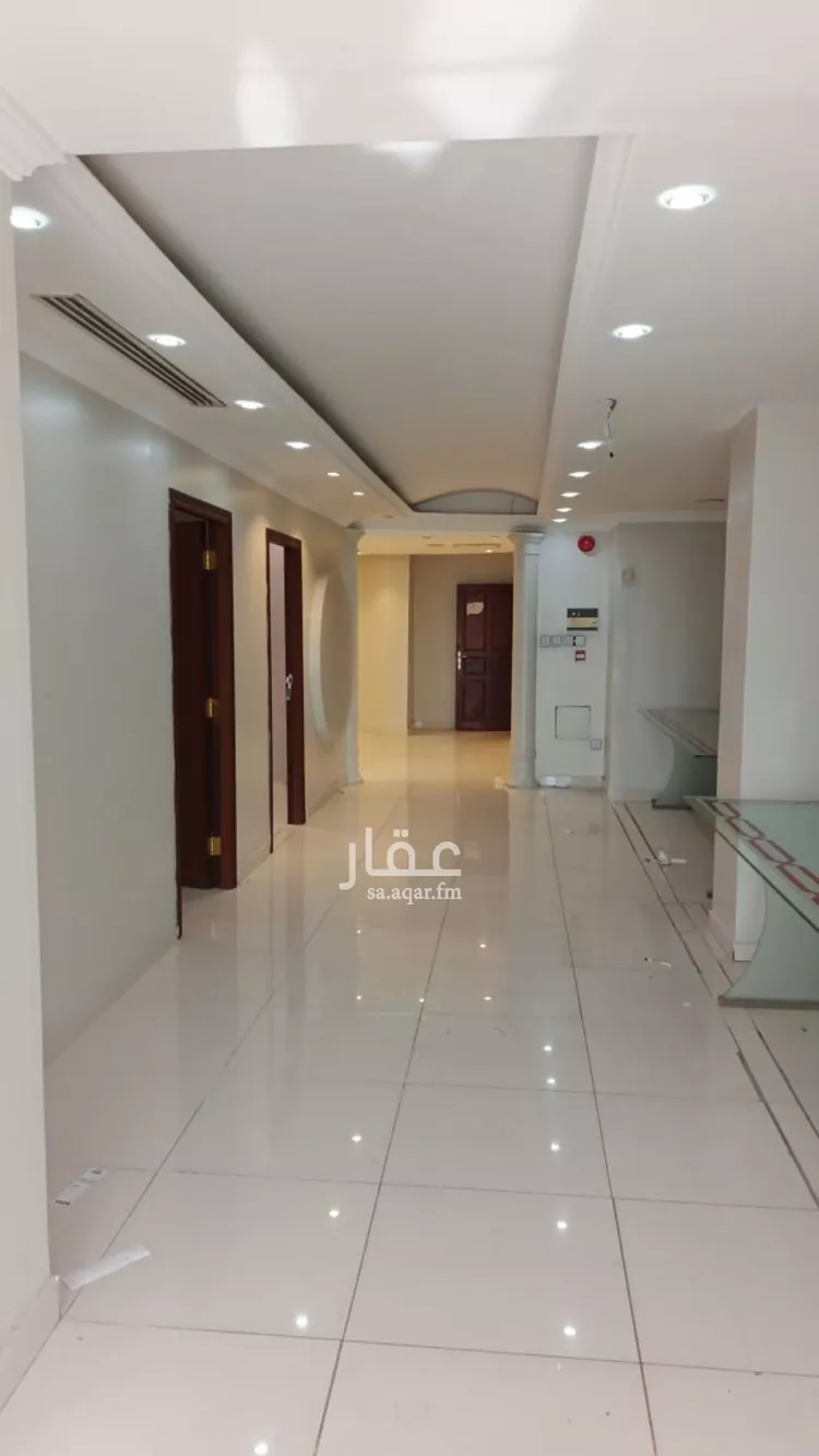 مكتب تجاري للإيجار في شارع طريق الامير محمد بن فهد, حي الطبيشي, مدينة الدمام, المنطقة الشرقية صورة 2