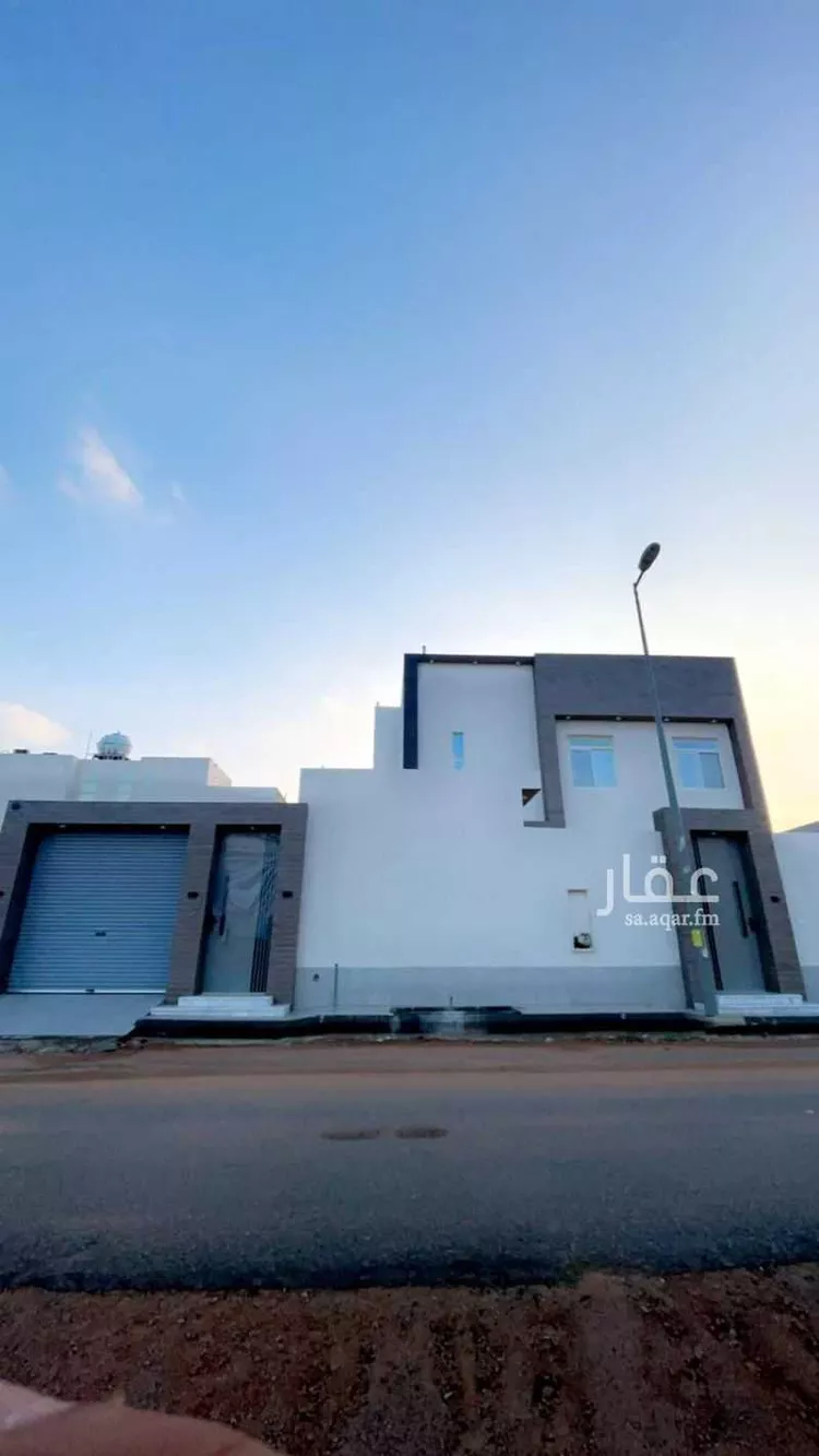 فيلا للبيع في شارع الشمط, حي قرية النيصية, مدينة حائل, منطقة حائل صورة 2