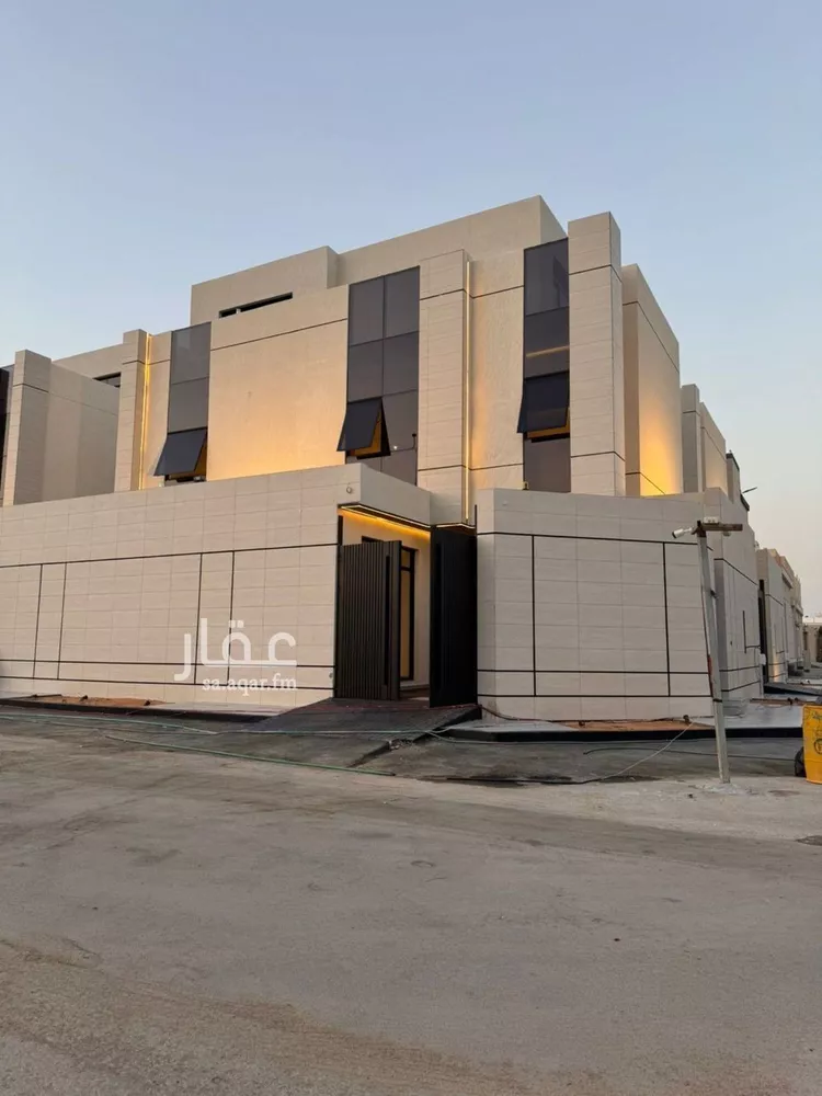 فيلا للبيع في شارع مساعد بن أحمد السديري, حي العارض, مدينة الرياض, منطقة الرياض صورة 2