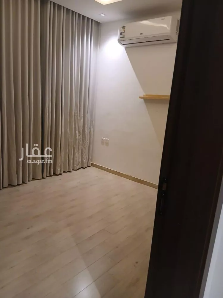 فيلا للإيجار في شارع محمد القصري, حي العارض, مدينة الرياض, منطقة الرياض صورة 3