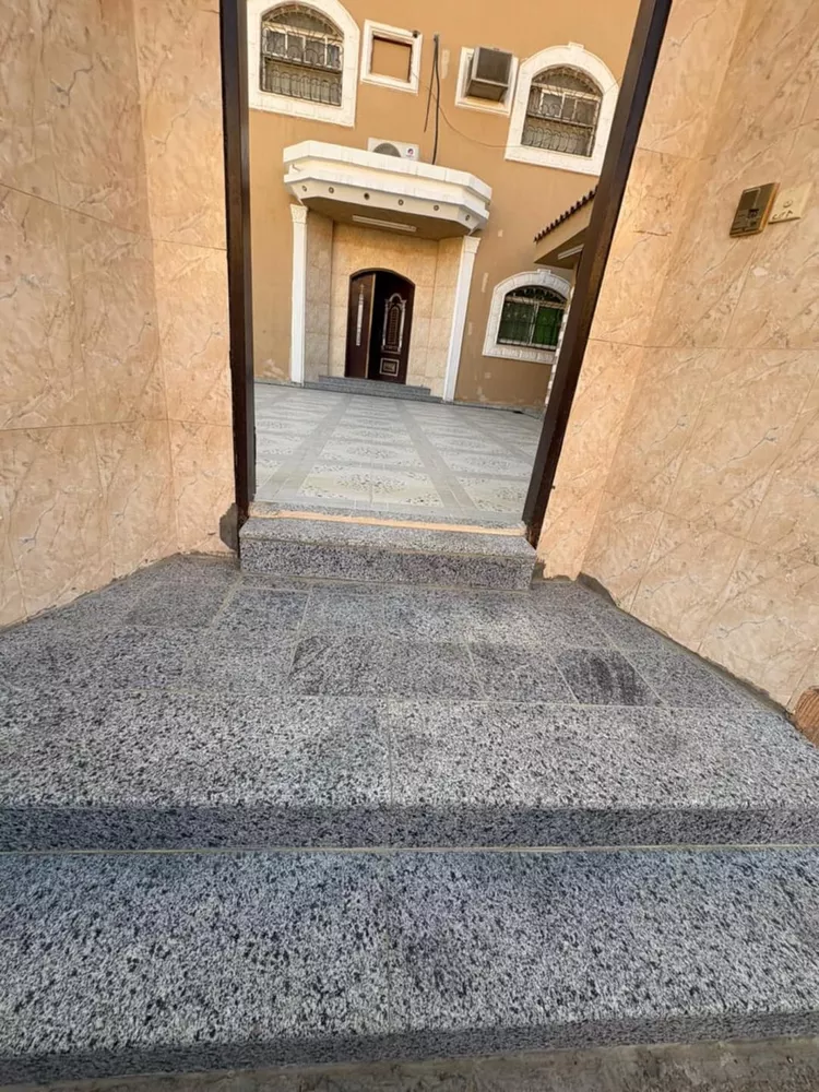 فيلا للبيع في شارع عبدالحفيظ القارئ, حي طويق, مدينة الرياض, منطقة الرياض 3