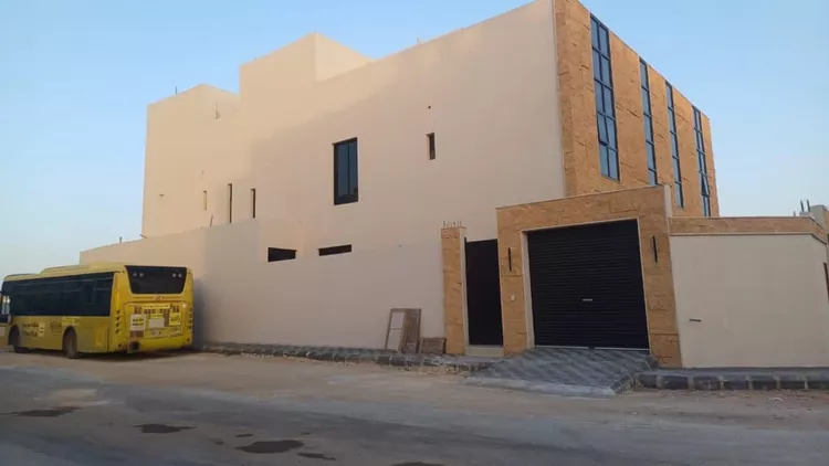 دور للبيع في شارع أحمد السباعي, حي الحزم, مدينة الرياض, منطقة الرياض 2