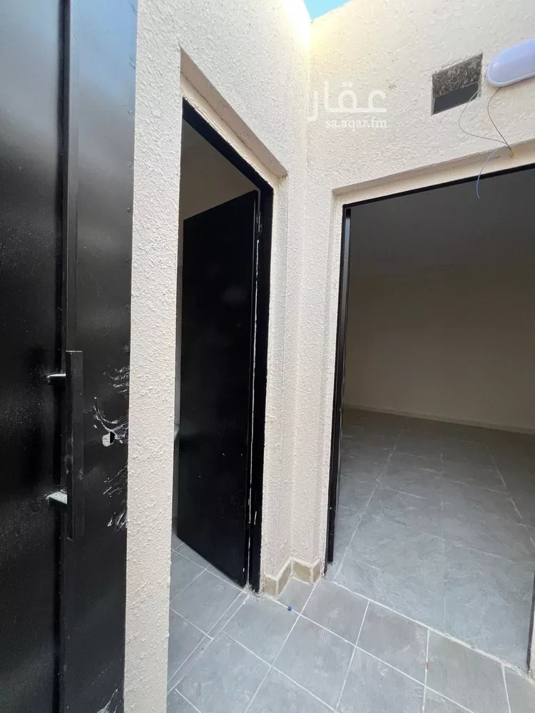 عمارة للإيجار في شارع البساتين, حي الرمال, مدينة الرياض, منطقة الرياض صورة 2