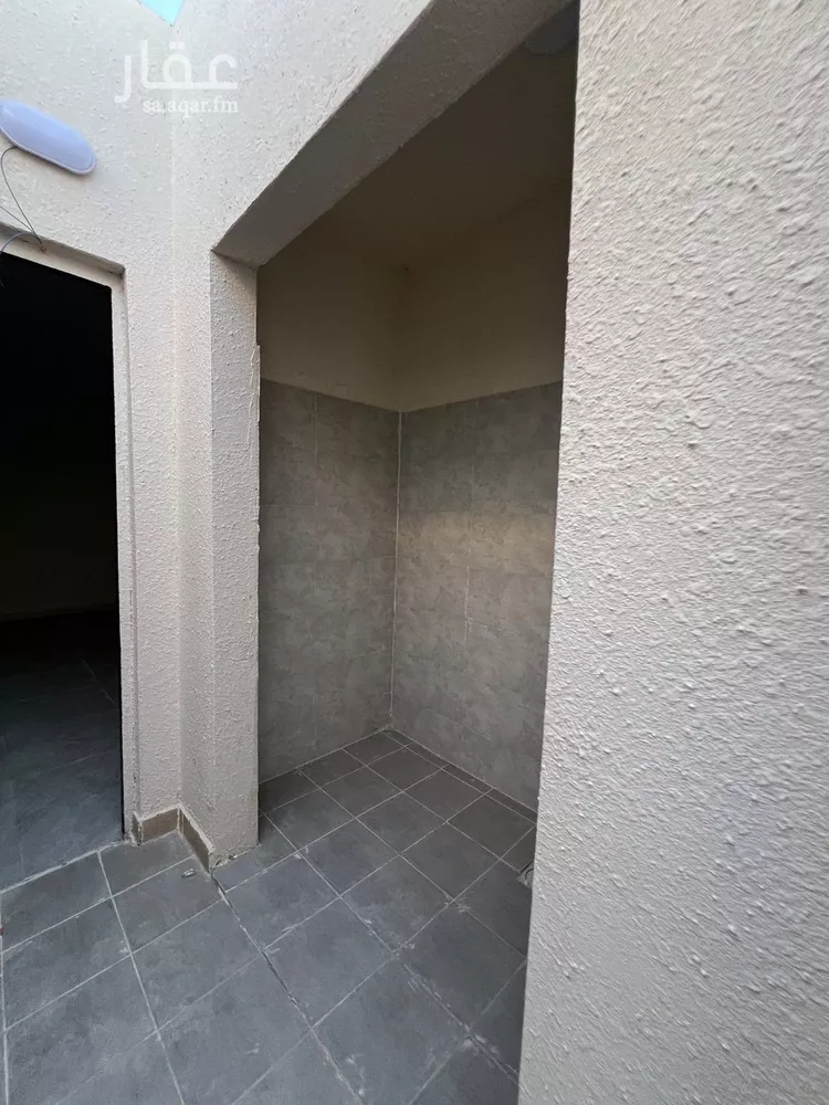 عمارة للإيجار في شارع البساتين, حي الرمال, مدينة الرياض, منطقة الرياض صورة 3