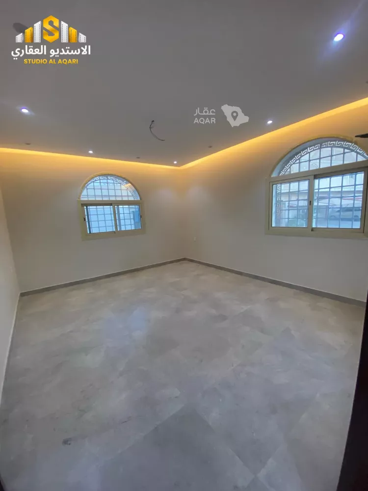 Building for Sale in Medina Mudhainib 10