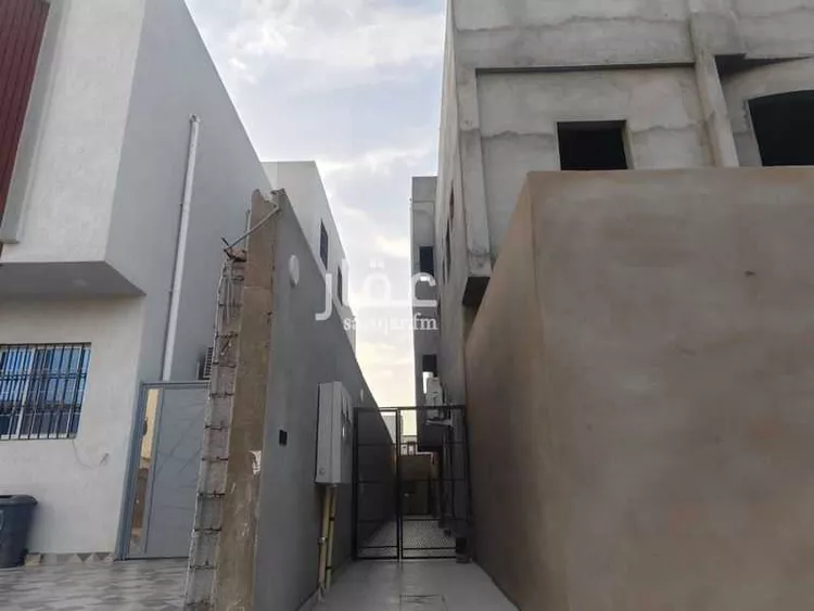 Building for Sale in Medina Al Jassah ุตูุฑุฉ 3