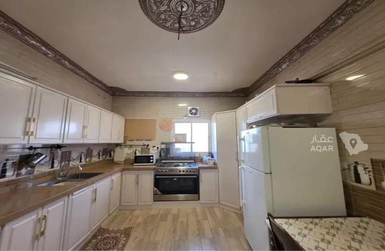 Floor for Sale in Medina Alaaziziyah ุตูุฑุฉ 3