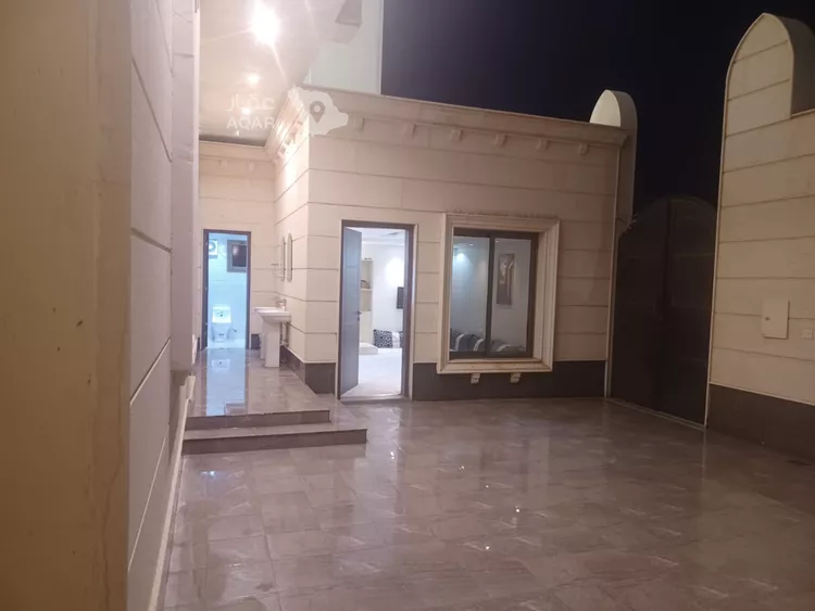 فيلا للبيع في شارع احمد بن يحيى بن فضل الله, حي شوران, مدينة المدينة المنورة, منطقة المدينة المنورة 16