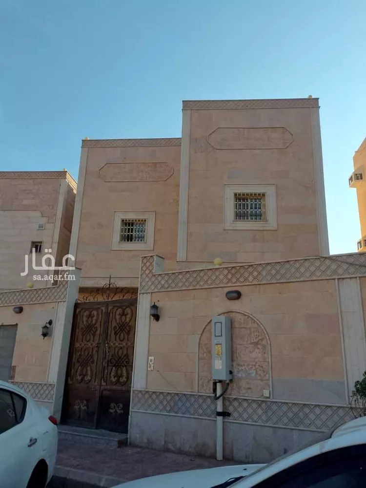 فيلا للبيع في شارع ربيعه بن رقيع التميمي, حي الدفاع, مدينة المدينة المنورة, منطقة المدينة المنورة