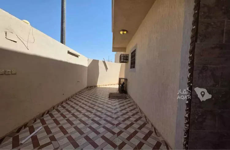 Floor for Sale in Medina Alaaziziyah 7