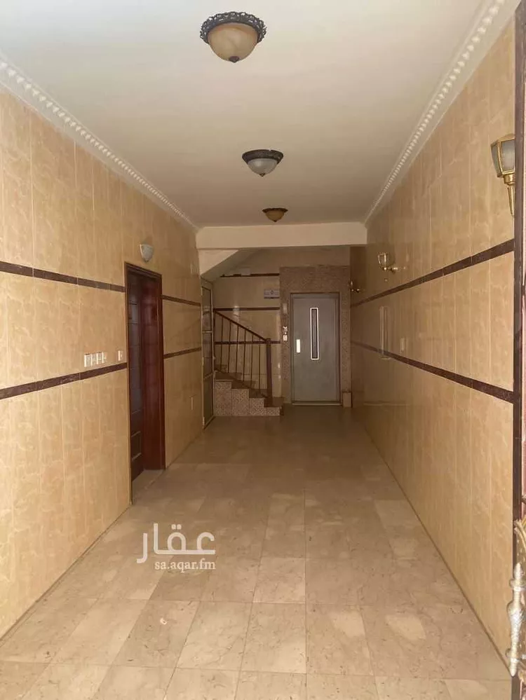عمارة للبيع في شارع عبدالله ابن عبدالرحمن, حي وادي مذينب, مدينة المدينة المنورة, منطقة المدينة المنورة صورة 4