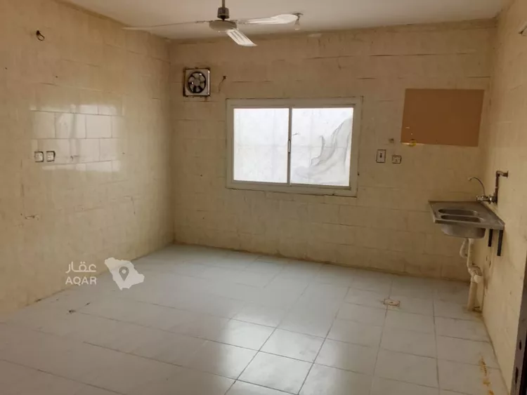 عمارة للبيع في شارع احمد بن محمد الطرسوسي, حي المطار, مدينة المدينة المنورة, منطقة المدينة المنورة 8