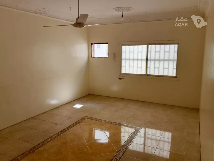 عمارة للبيع في شارع احمد بن محمد الطرسوسي, حي المطار, مدينة المدينة المنورة, منطقة المدينة المنورة صورة 2