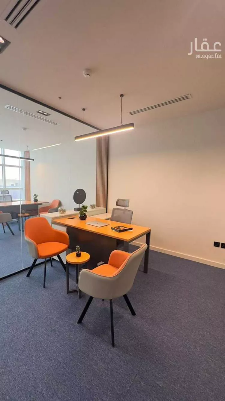 مكتب تجاري للإيجار في شارع انس بن مالك, حي الملقا, مدينة الرياض, منطقة الرياض صورة 2