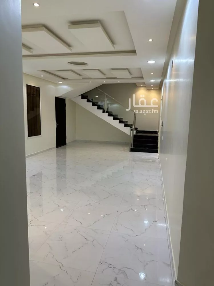 فيلا للإيجار في شارع أحمد بن علي بن السمين, حي المهدية, مدينة الرياض, منطقة الرياض صورة 4