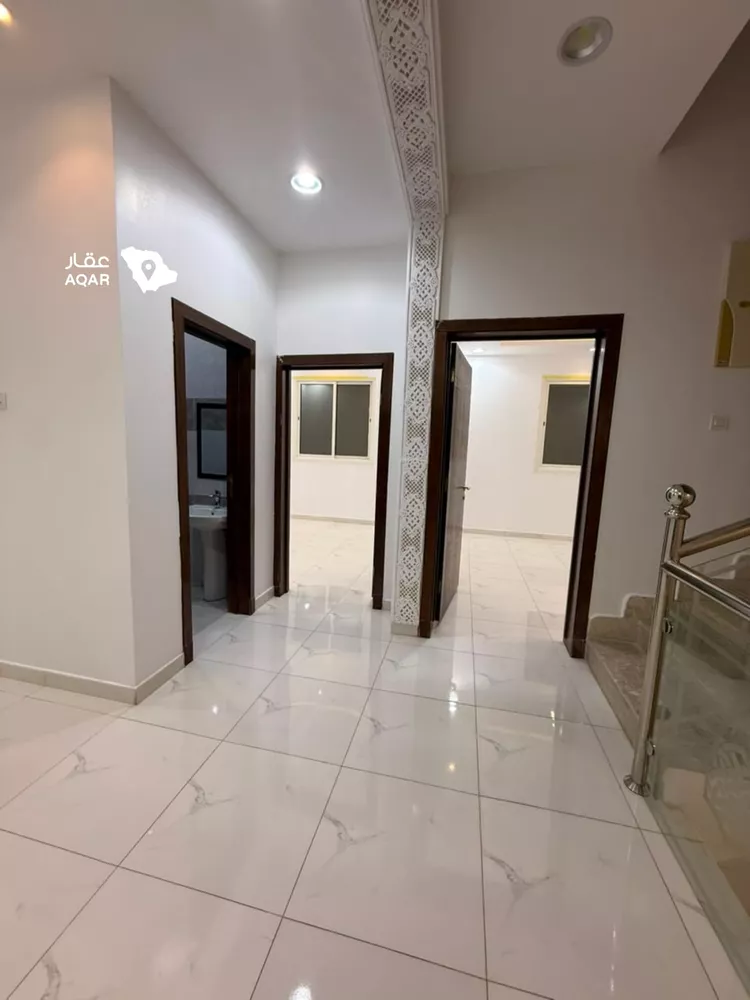 فيلا للإيجار في شارع حلل بنت أبي المكارم, حي المهدية, مدينة الرياض, منطقة الرياض 13