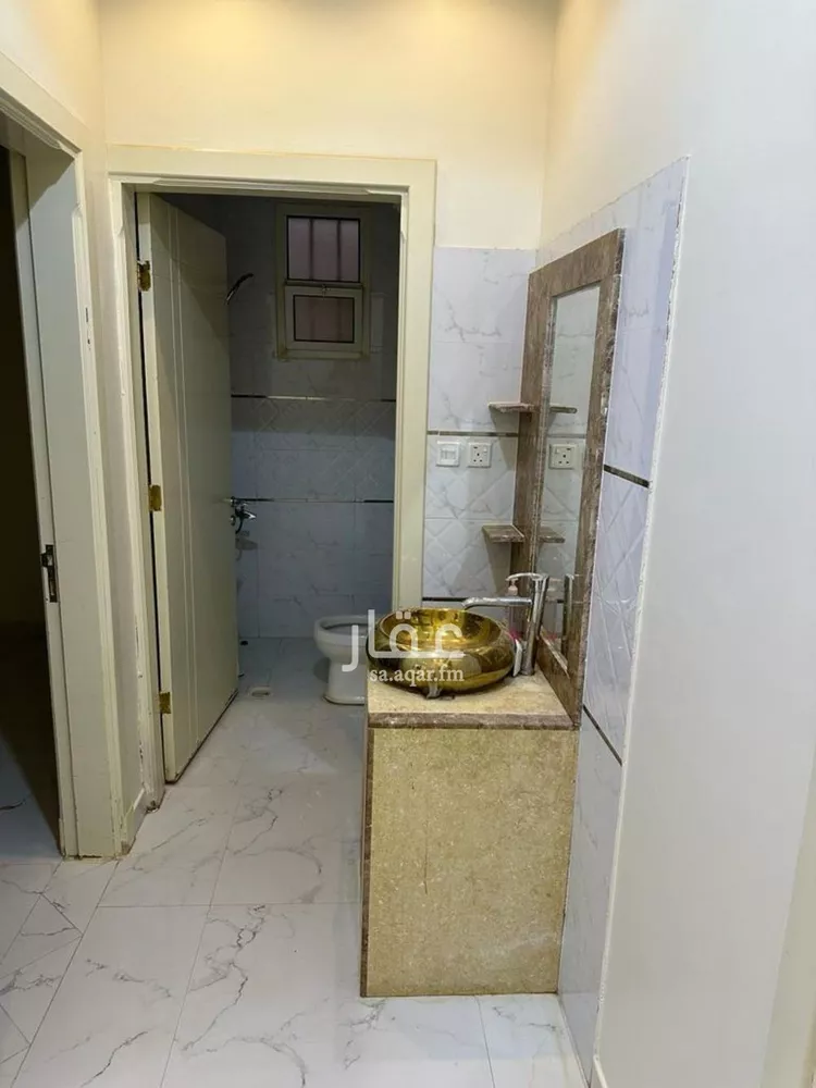 فيلا للإيجار في شارع أحمد بن علي بن السمين, حي المهدية, مدينة الرياض, منطقة الرياض صورة 3