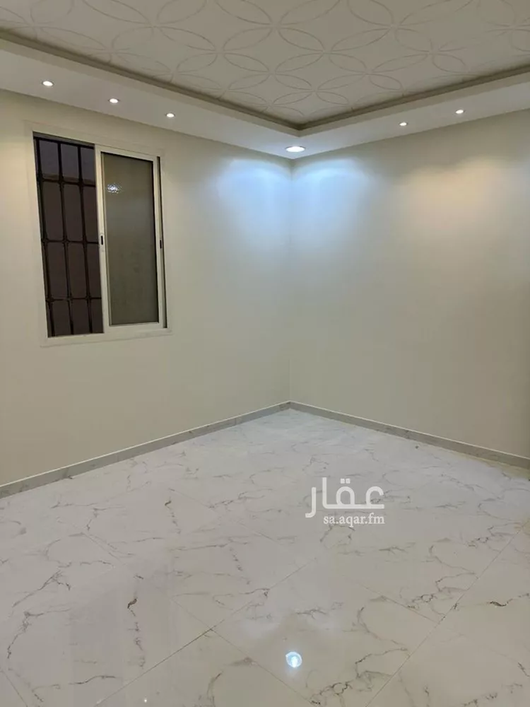 فيلا للإيجار في شارع أحمد بن علي بن السمين, حي المهدية, مدينة الرياض, منطقة الرياض