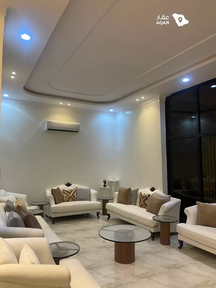 فيلا للإيجار في شارع رقم 393, حي ظهرة لبن, مدينة الرياض, منطقة الرياض 12