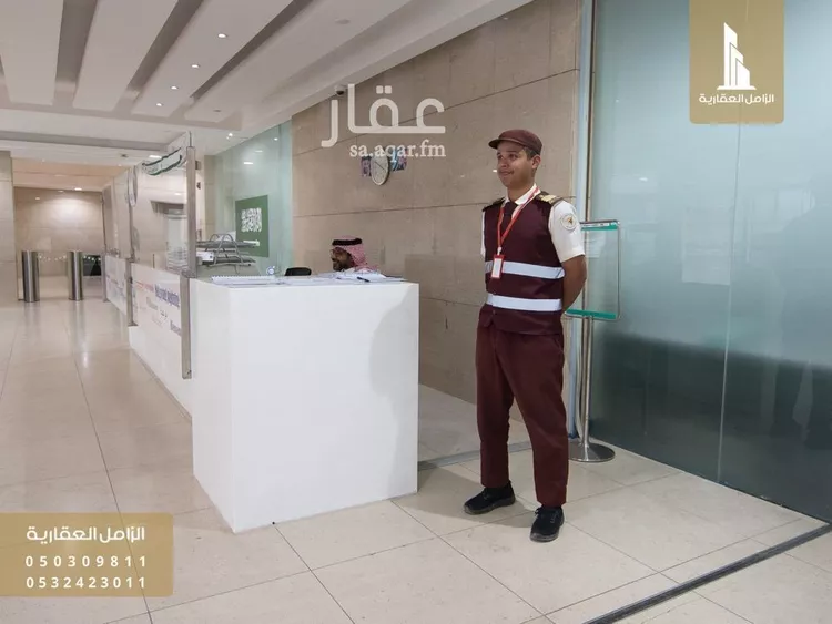 مكتب تجاري للإيجار في شارع طريق خادم الحرمين الشريفين الفرعي, حي مدينة العمال, مدينة الخبر, المنطقة الشرقية صورة 4