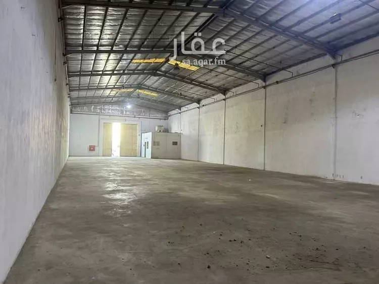 مستودع للإيجار في شارع حنيفة, حي السلي, مدينة الرياض, منطقة الرياض صورة 2