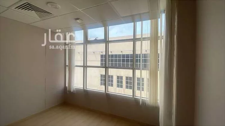 Commercial Office for Rent in Dammam Al Badi صورة 2