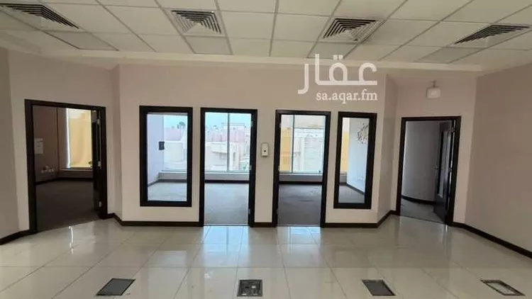 مكتب تجاري للإيجار في شارع طريق عثمان بن عفان الفرعي, حي التعاون, مدينة الرياض, منطقة الرياض صورة 3