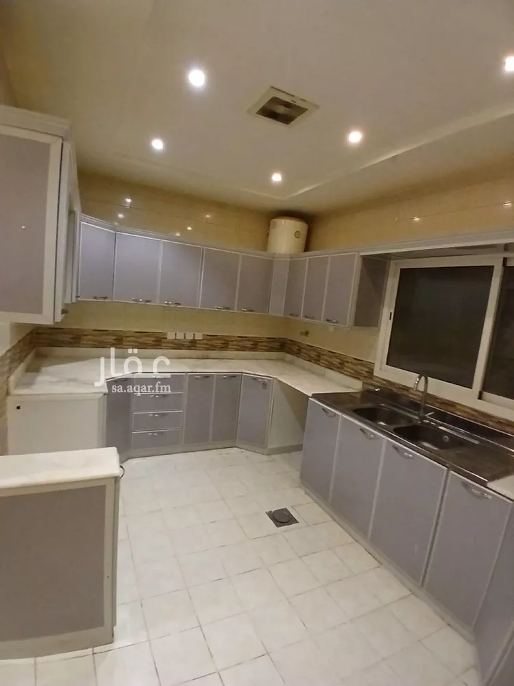 شقة للإيجار في شارع محمد بن داود بن الجراح, حي العارض, مدينة الرياض, منطقة الرياض