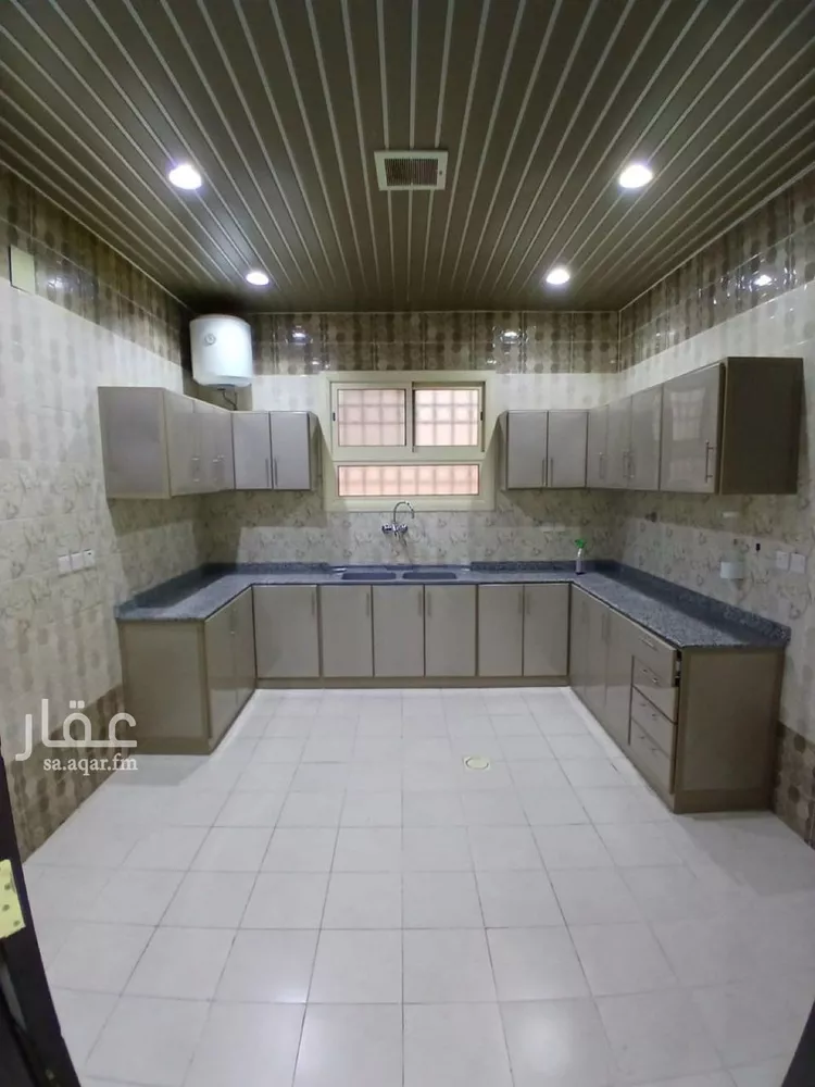 شقة للإيجار في شارع عبدالعزيز الدراوردي, حي العارض, مدينة الرياض, منطقة الرياض