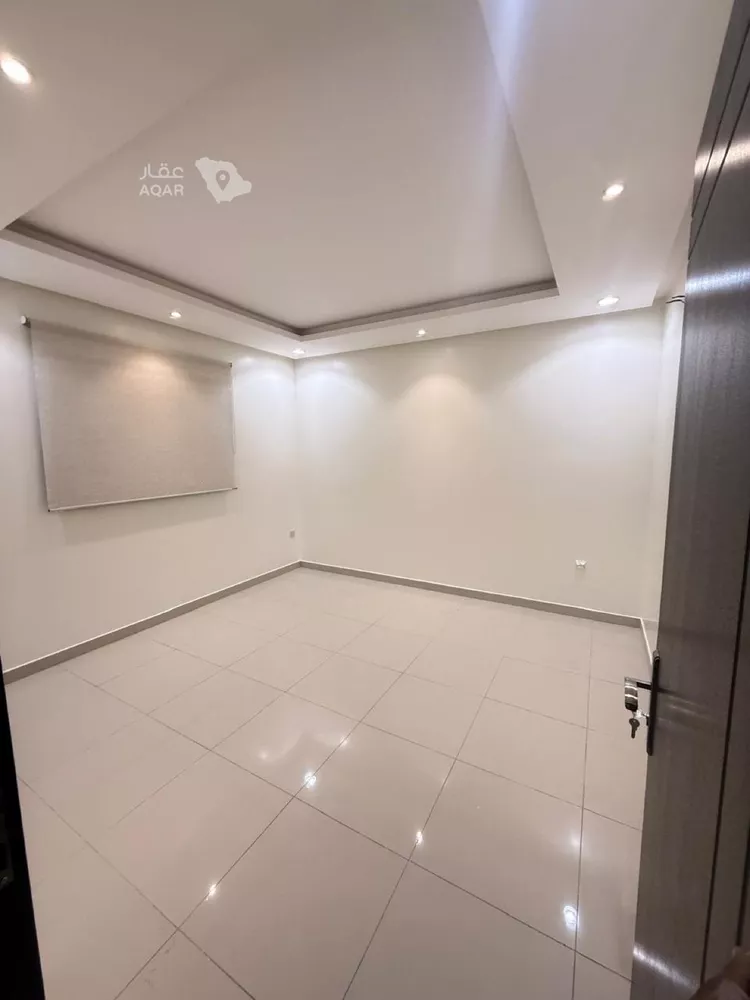 Floor for Rent in Riyadh Al Arid 6