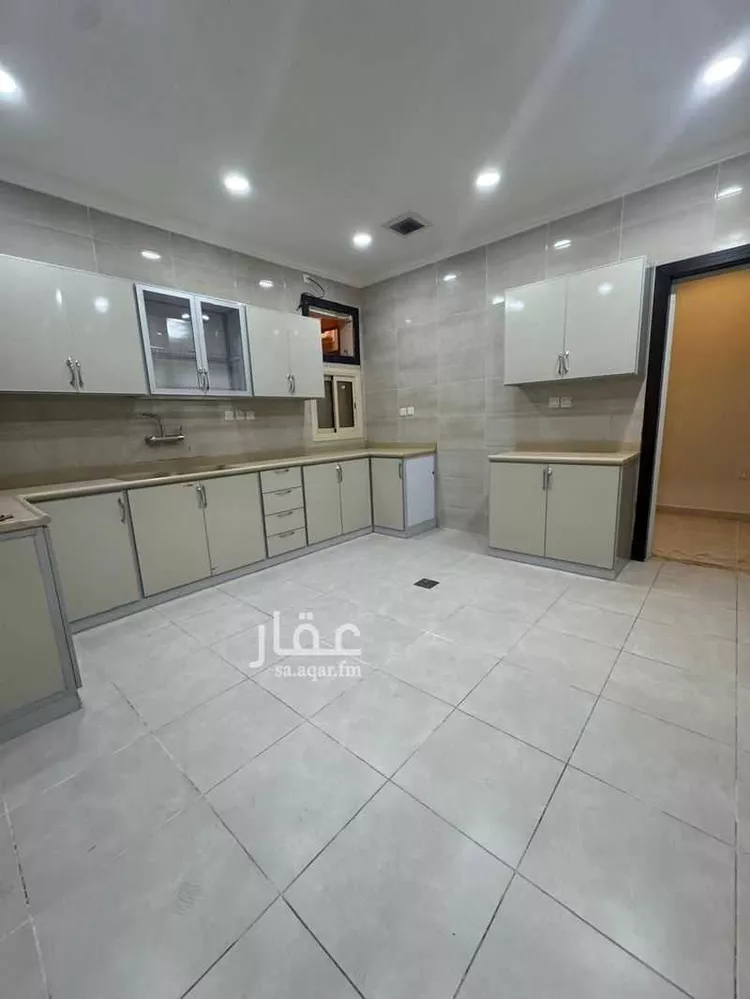 عمارة للإيجار في شارع حفر الباطن, حي الرحاب, مدينة جدة, منطقة مكة المكرمة