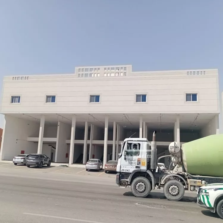 محل للإيجار في شارع الامير فيصل بن بندر بن عبدالعزيز, حي النرجس, مدينة الرياض, منطقة الرياض صورة 4