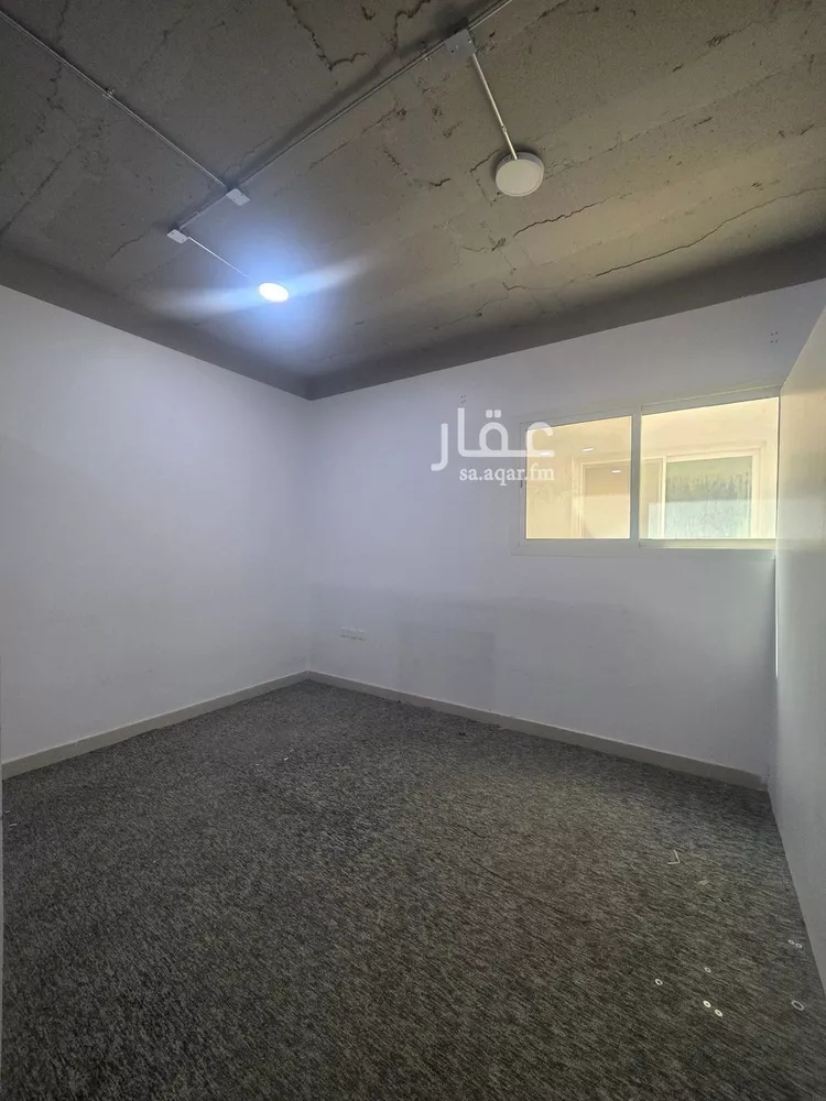 مكتب تجاري للإيجار في شارع طريق الامير محمد بن سعد بن عبد العزيز, حي الملقا, مدينة الرياض, منطقة الرياض صورة 3